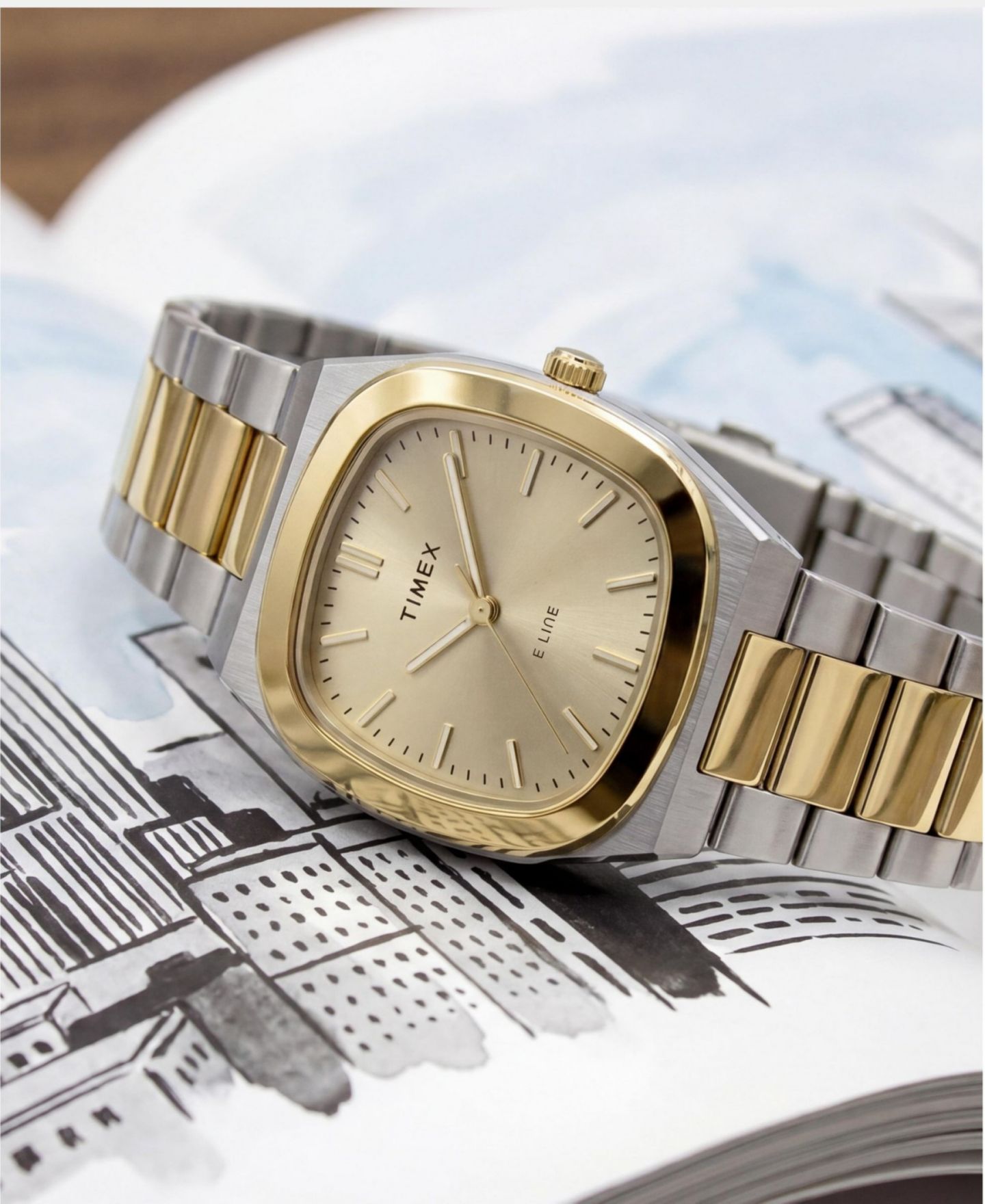 Женские часы Timex Quartz E-Line Two-Tone Stainless Steel Watch 30 mm — фото 6