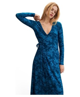 Women's wrap dress with V-neck