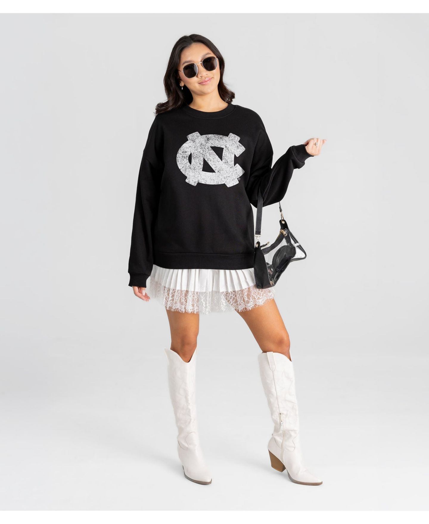 Женские толстовки Gameday Couture Black North Carolina Tar Heels Bold Move Black Label Premium Drop Shoulder — фото 4