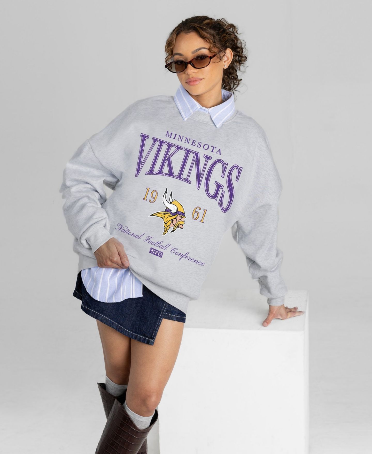 Женская толстовка Gameday Couture Ash Minnesota Vikings Instant Classic Oversized Premium Drop Shoulder — фото 5