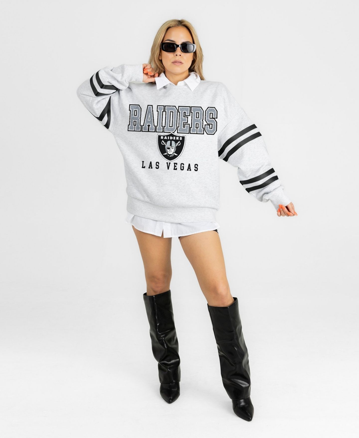 Женская толстовка Gameday Couture Ash Las Vegas Raiders Stadium Stripes Oversized Fleece — фото 3