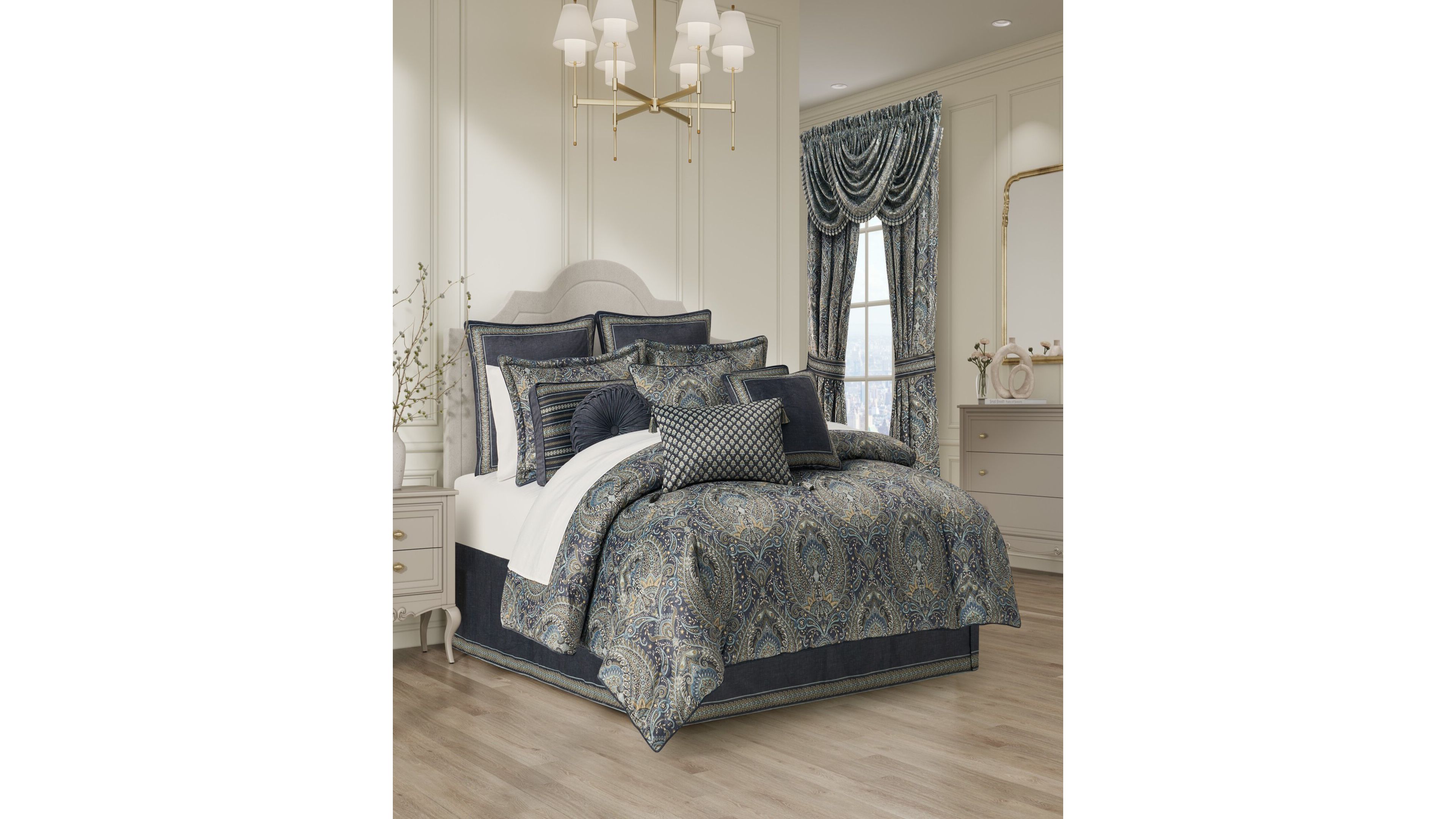 J Queen New York Destiny Comforter Sets