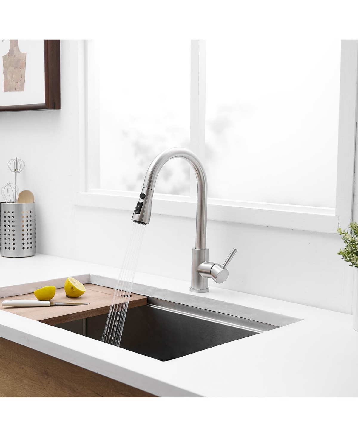 Phying Kitchen Sink Faucet, Brushed Nickel Kitchen Faucets with Pull out Sprayer Stainless Steel Kitchen Faucet