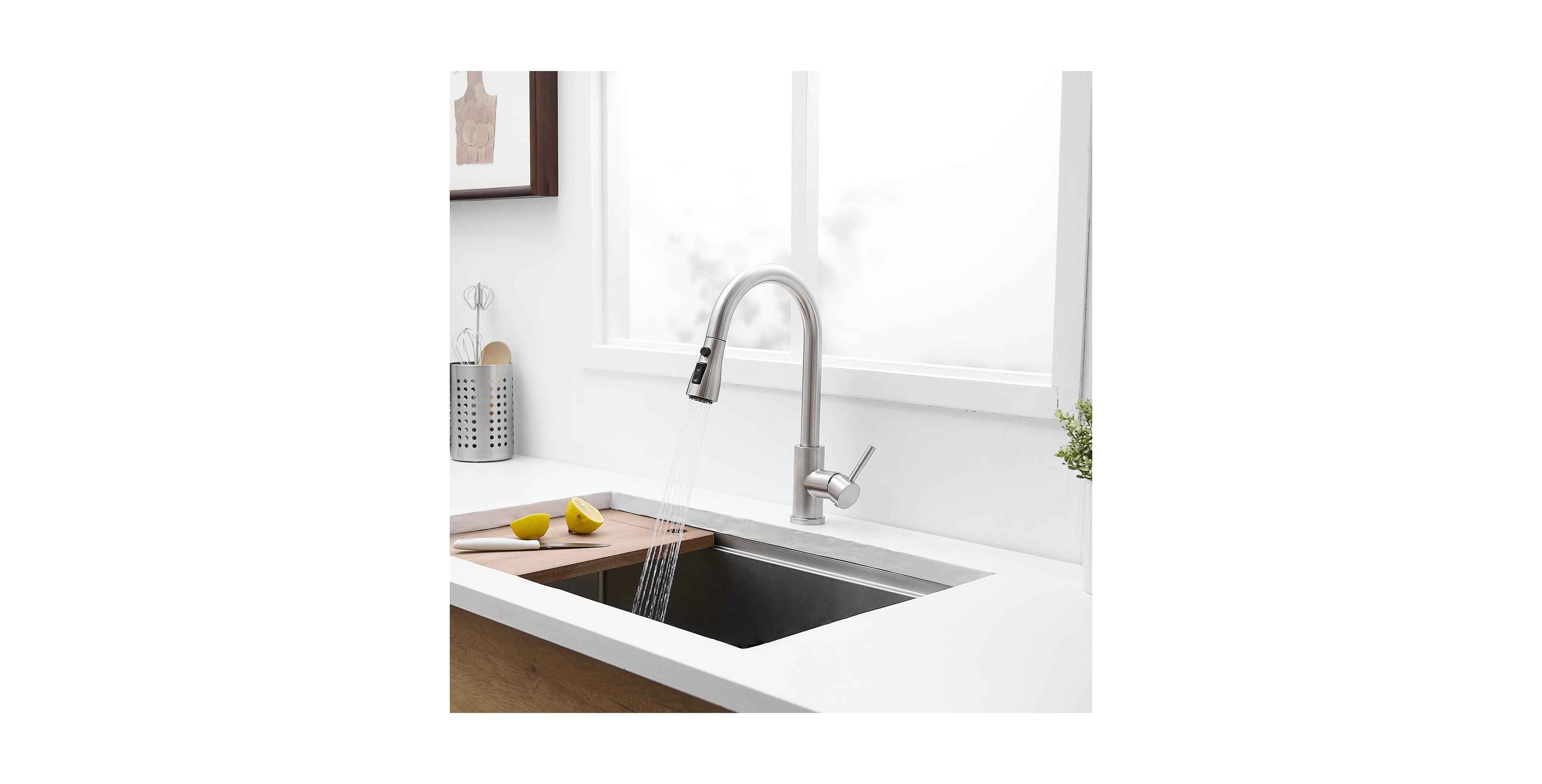 Phying Kitchen Sink Faucet, Brushed Nickel Kitchen Faucets with Pull out Sprayer Stainless Steel Kitchen Faucet