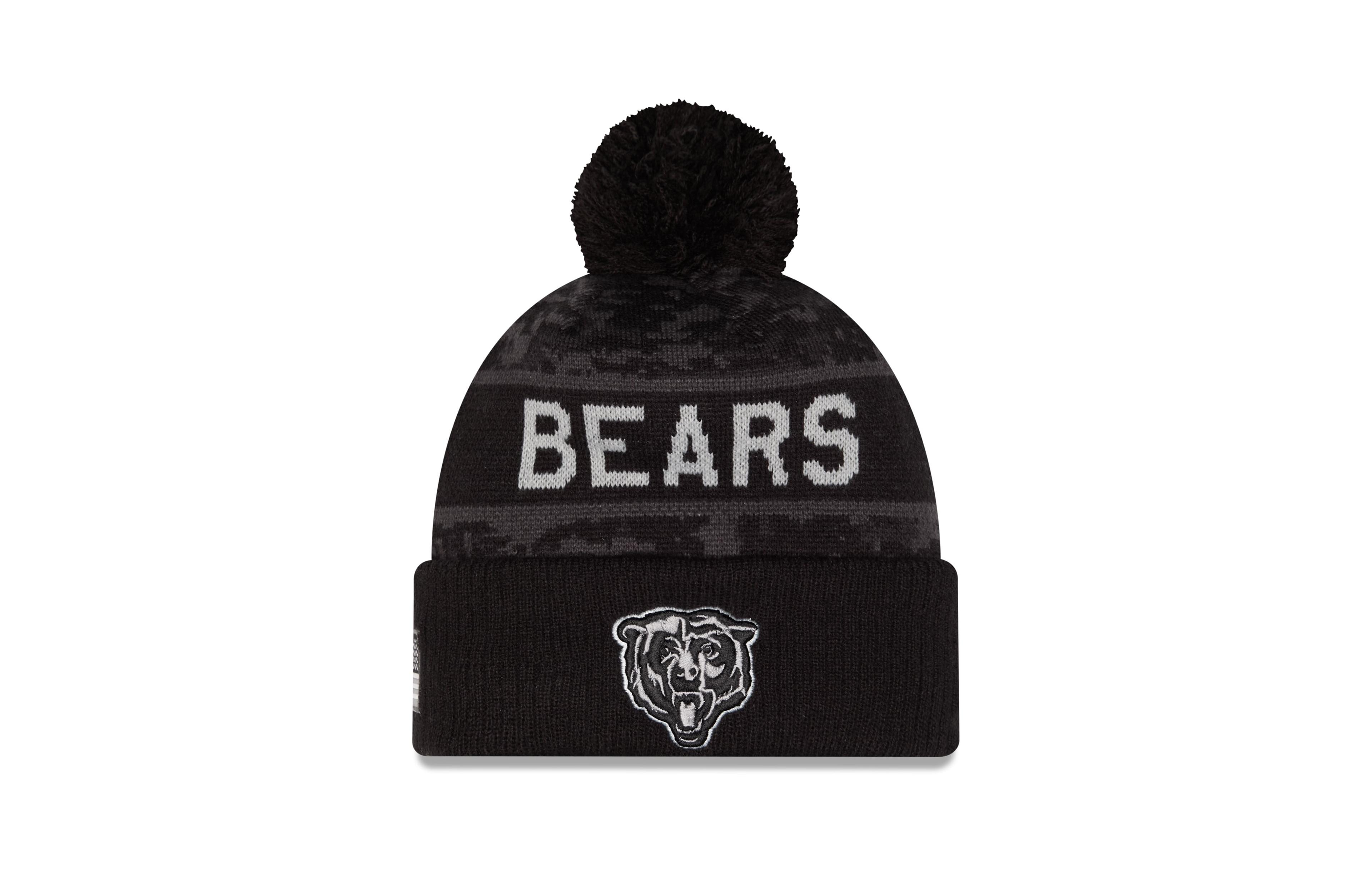 New Era Men's Black Chicago Bears 2026 Salute To Service Cuffed Knit Hat with Pom