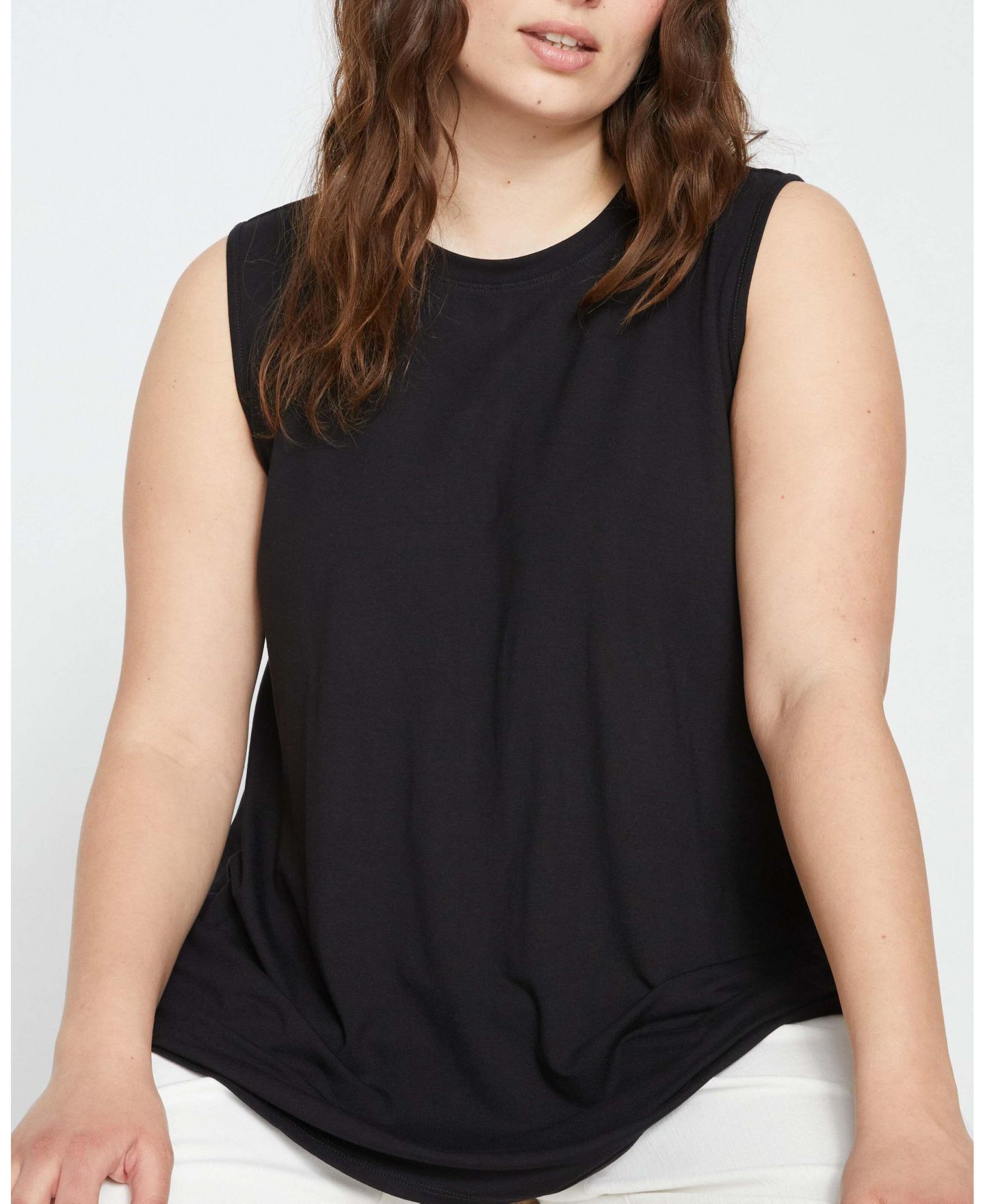 Женский топ Universal Standard Plus Size Heatwave Divine Flared Sleeveless, цвет: Чёрный — фото 4