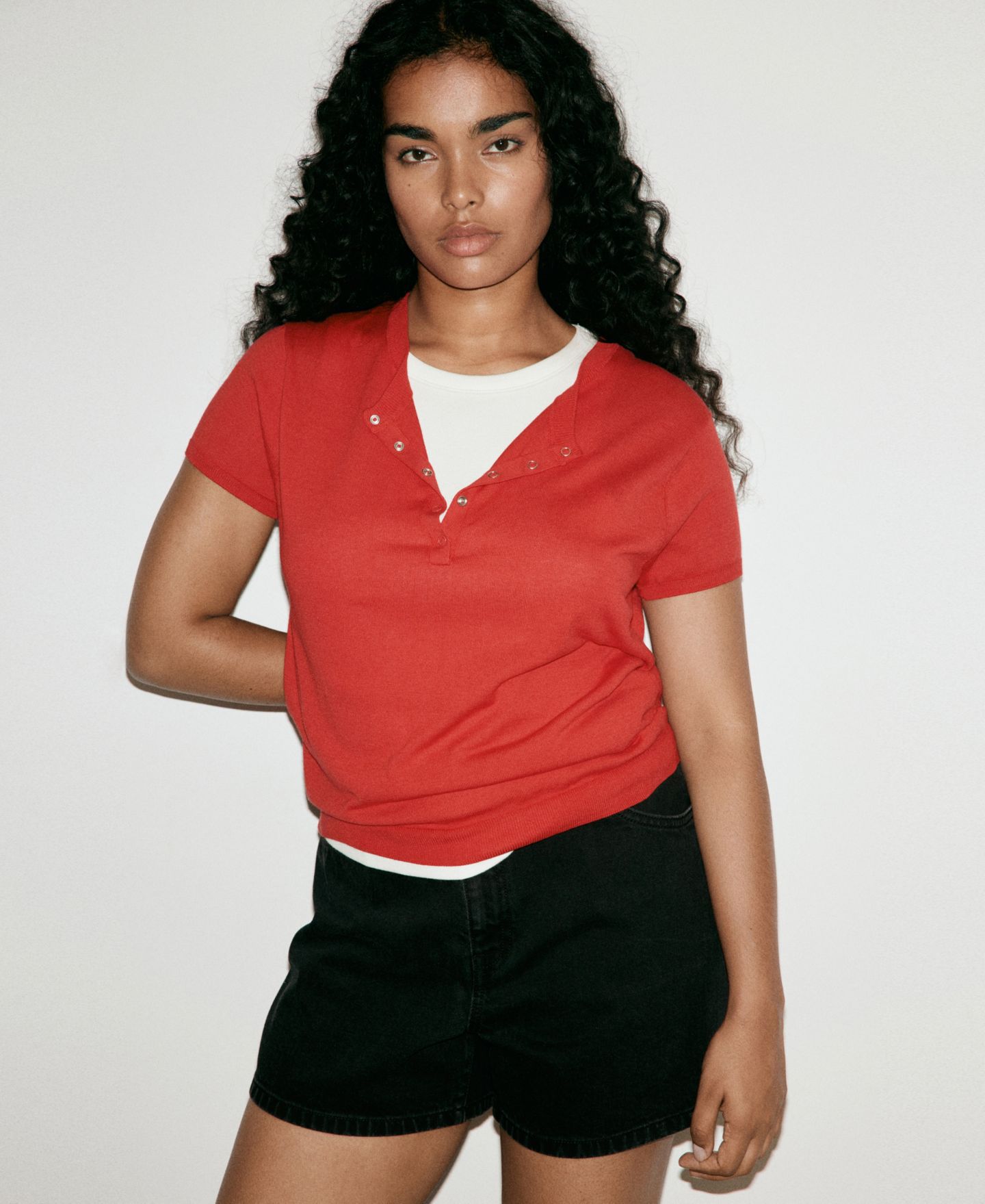 Женские шорты Mango Zoey Straight-Fit Denim, 3.94" Inseam, цвет: Чёрный джинсовый — фото 5