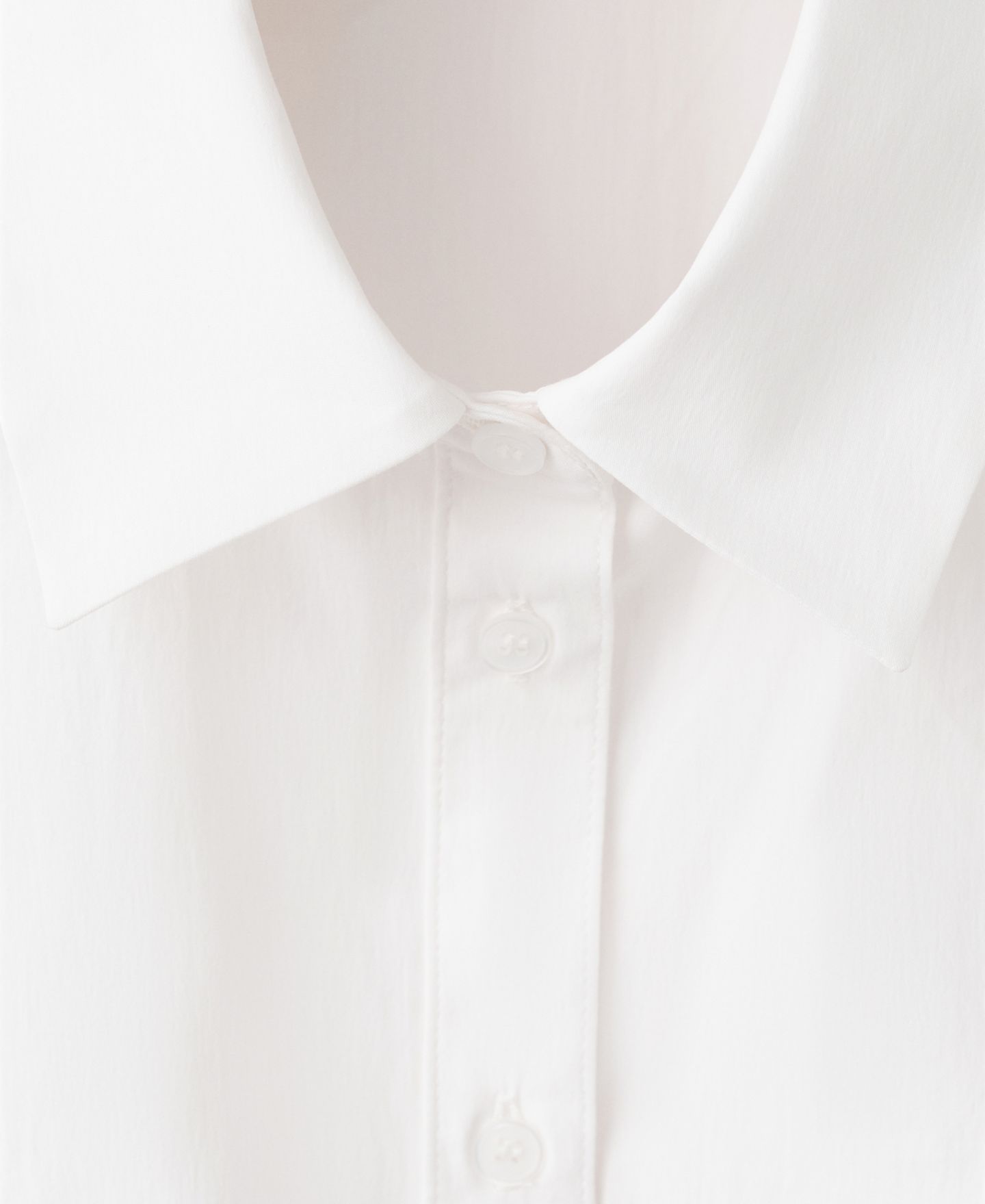 Женская рубашка Mango Fitted Short-Sleeve, цвет: Молочный белый — фото 4