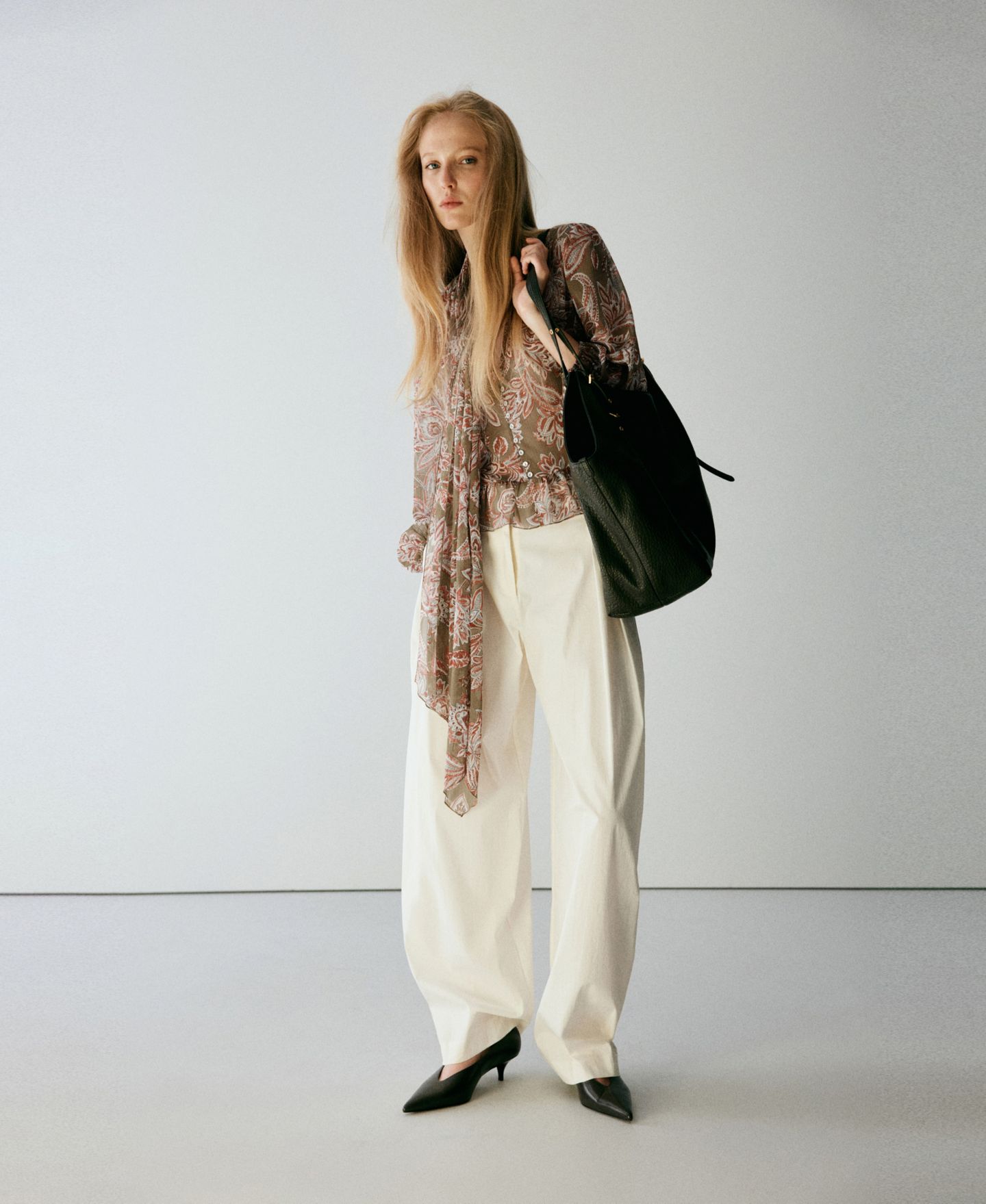 Женская блузка Mango Floral-Print Tie-Front Puffed Sleeve, цвет: Зелёный — фото 2