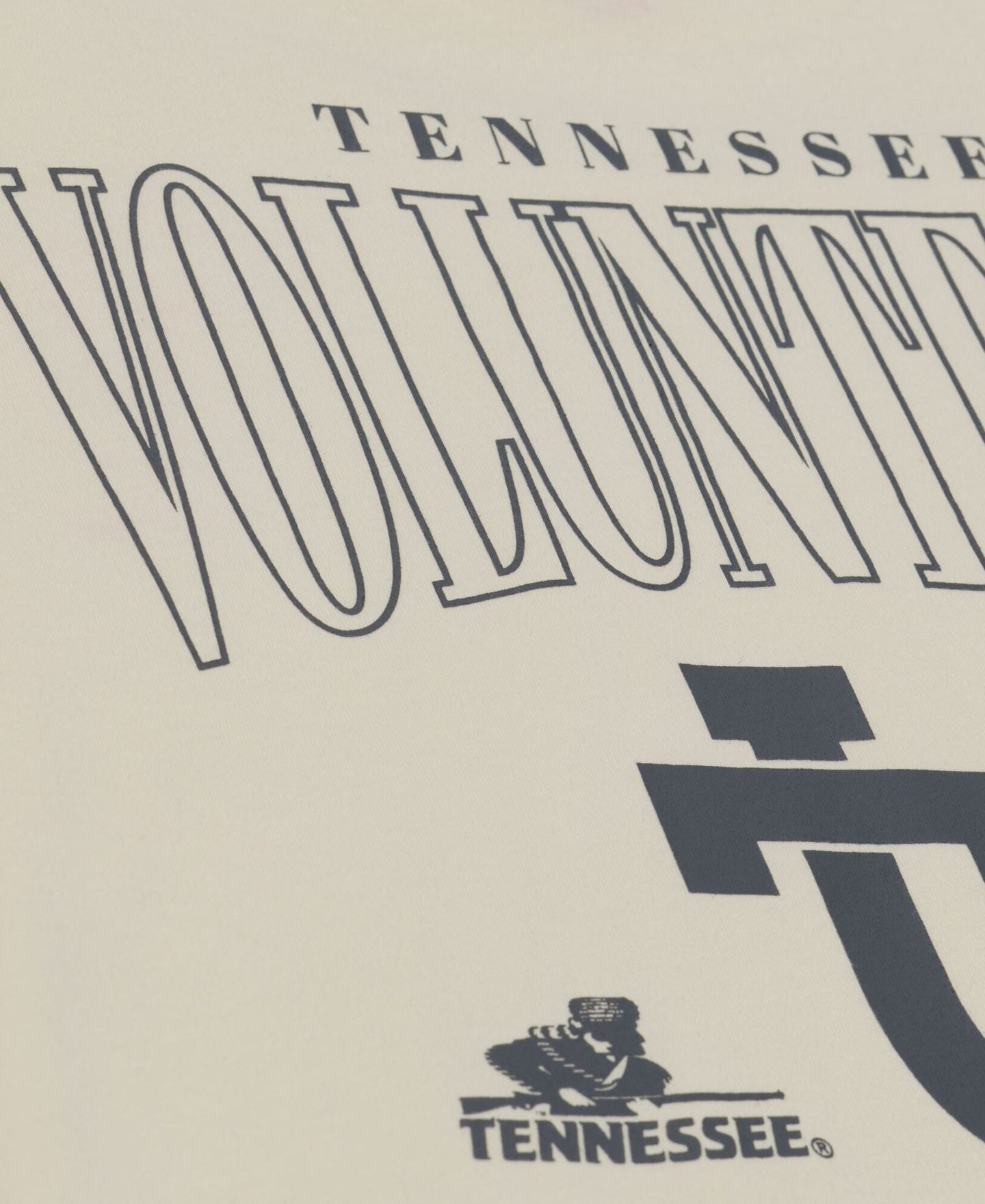 Мужская футболка Mitchell & Ness Mitchell Ness Cream Tennessee Volunteers Oversized Heritage Hue — фото 4