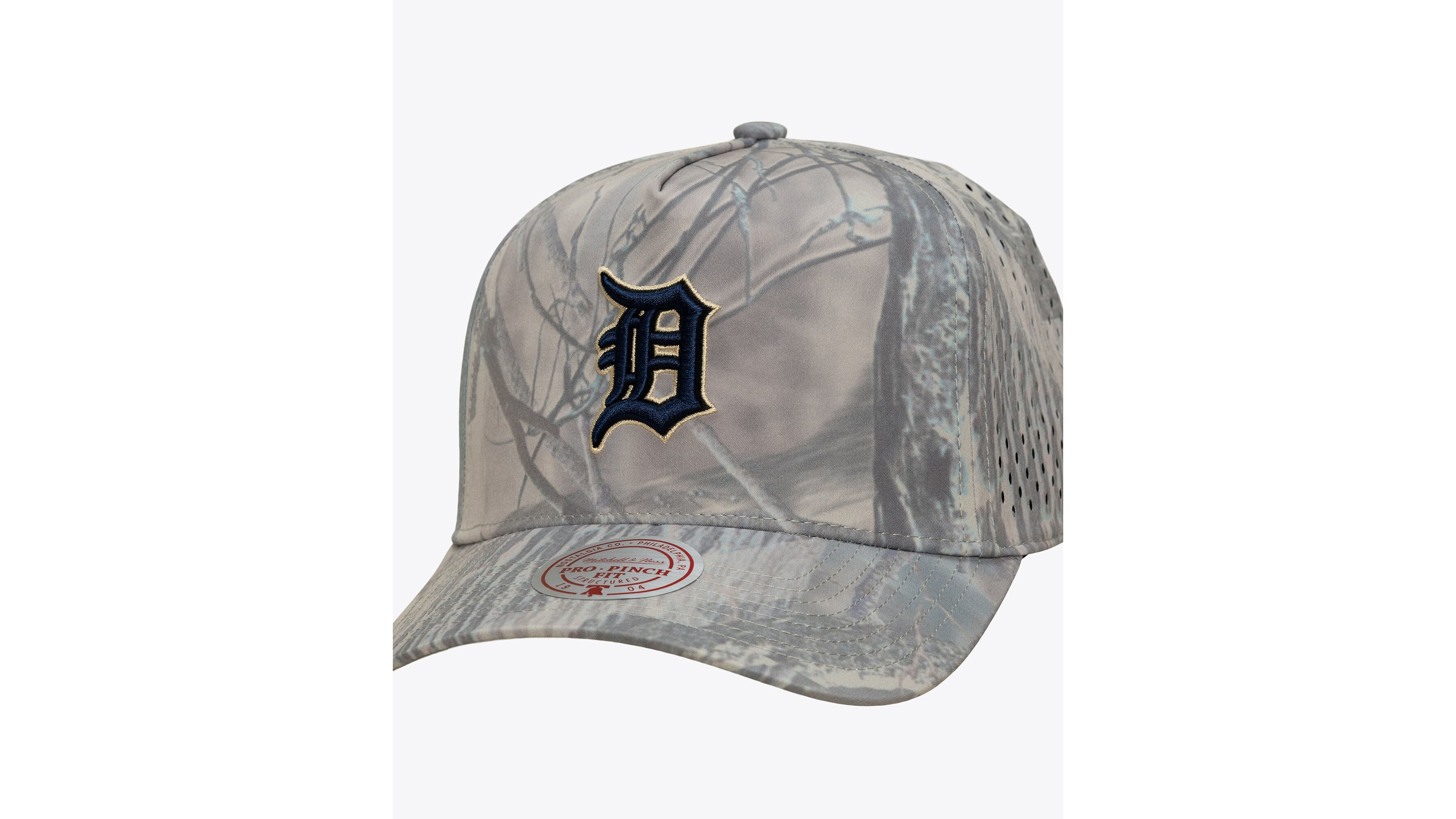 Mitchell & Ness Men's Camo Detroit Tigers Perfect Pro Pinch Adjustable Hat