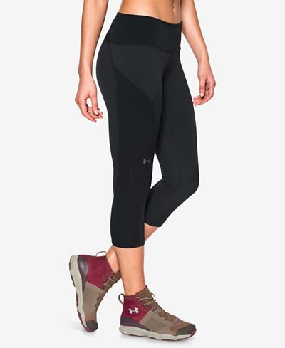 Under Armour ArmourVent Storm Water-Repellent Cropped Leggings