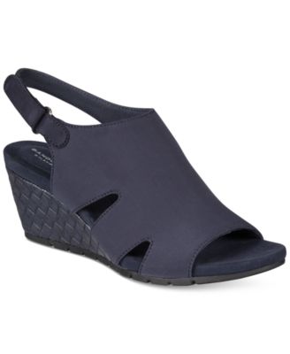 Bandolino - Galedale Wedge Sandals