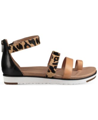 UGG® Zina Platform Flat Sandals