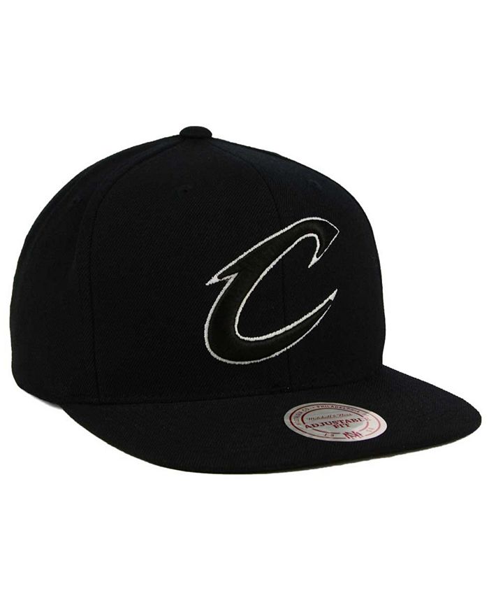Cleveland Cavaliers TRIPLE STACK SNAPBACK Burgundy-Navy Hat