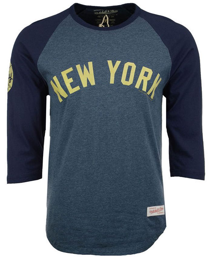 Mitchell & Ness, Shirts, New York Yankees Raglan Shirt