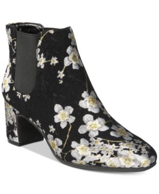 Anne Klein - Gorgia Booties