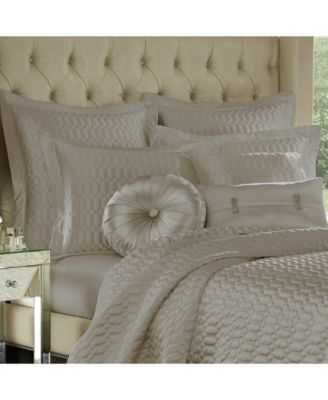 J Queen New York Satinique Quilted Quilt, King