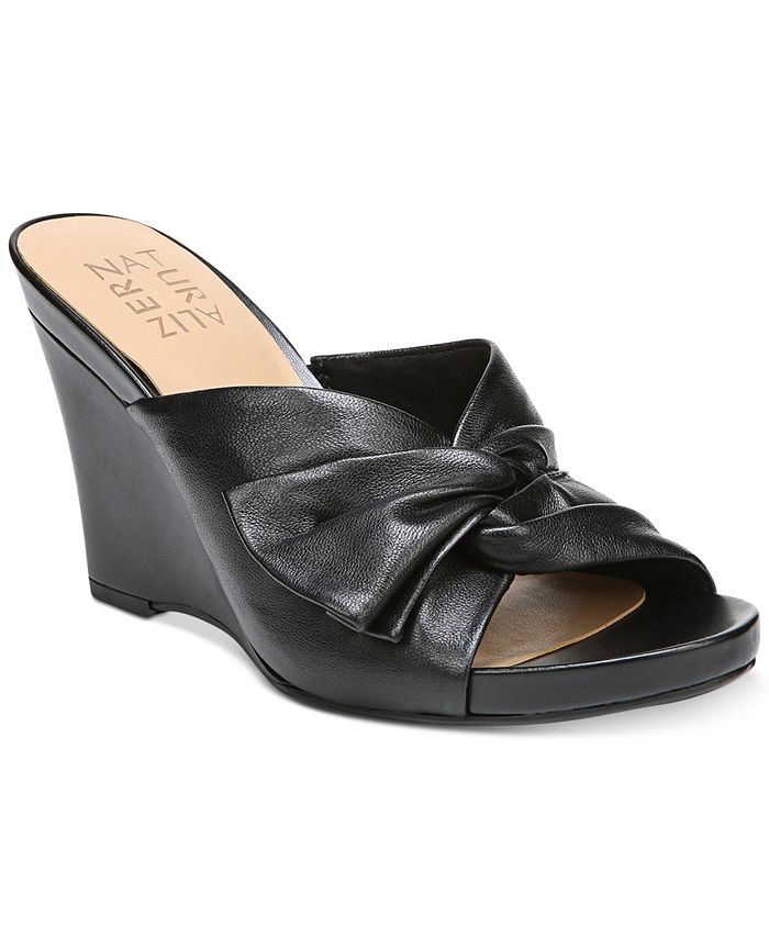 Naturalizer breanna wedge sandals 2025