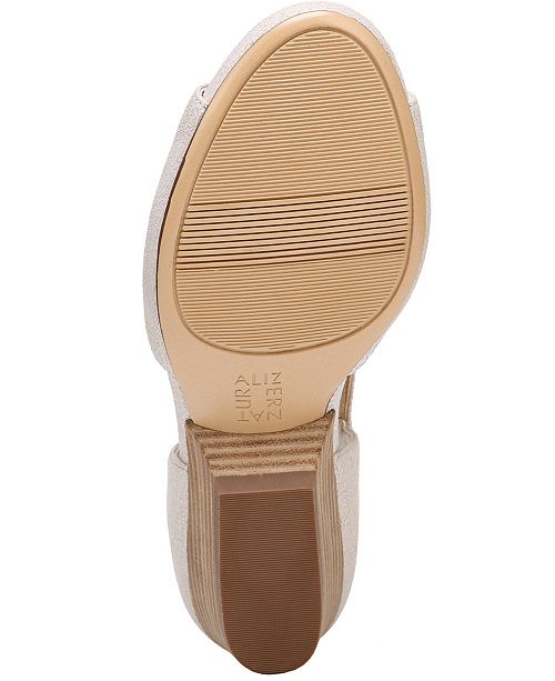 naturalizer greyson bootie