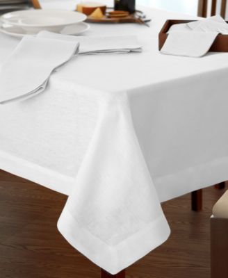 La Classica Tablecloth, 70" x 126"