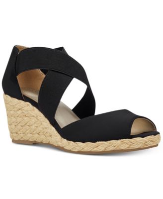 bandolino espadrille wedges
