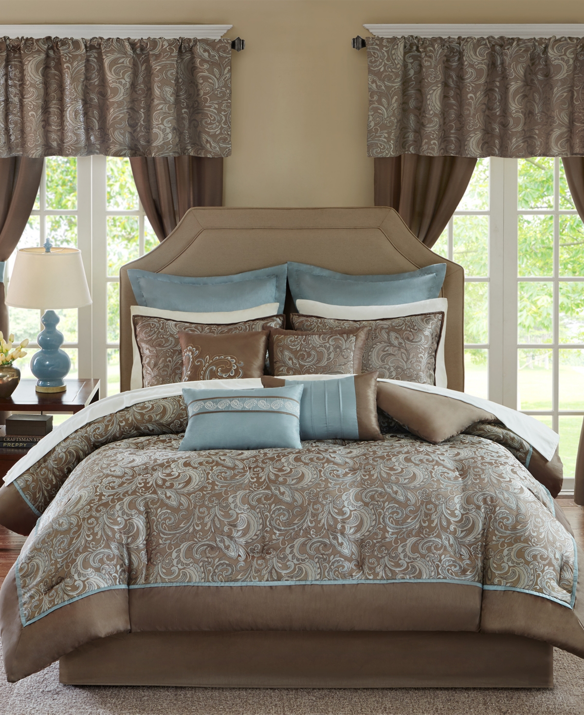 https://slimages.macysassets.com/is/image/MCY/products/3/optimized/9566733_fpx.tif?wid=1200&fmt=jpeg&qlt=100