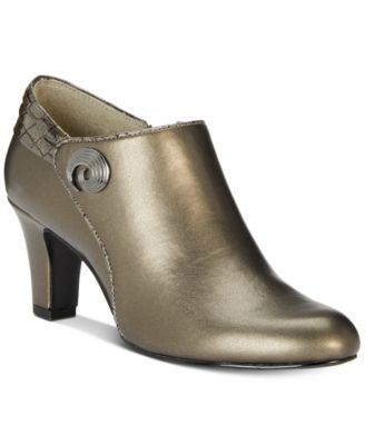 easy street whisper bootie