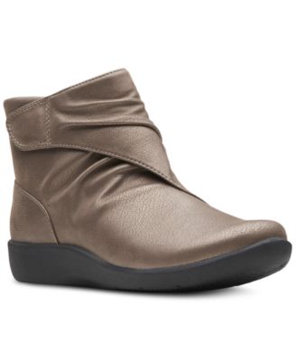 clarks collection soft cushion booties