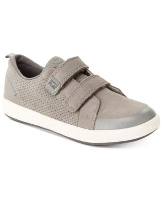 stride rite boys sneakers