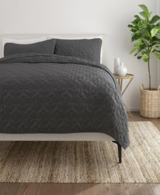 ienjoy Home - Home Collection Premium Ultra Soft Damask Pattern Quilted Coverlet Set