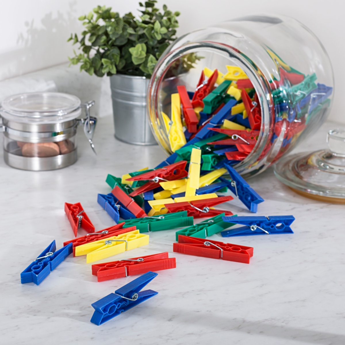 Multi Colored Set of 200 Plastic Clothespins - Multi