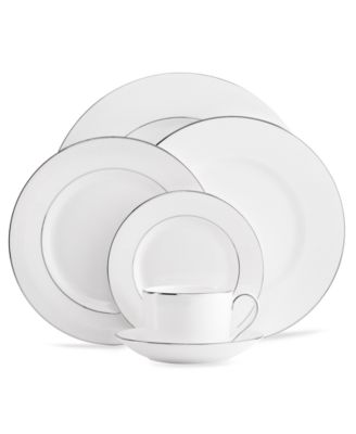 Dinnerware, Blanc sur Blanc Collection