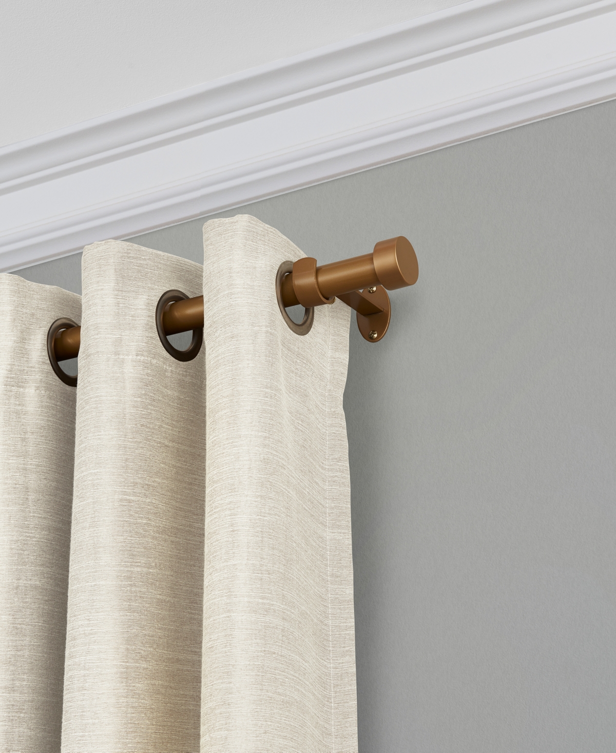 Serena Adjustable 28"-48" Curtain Rod with Cap Finials