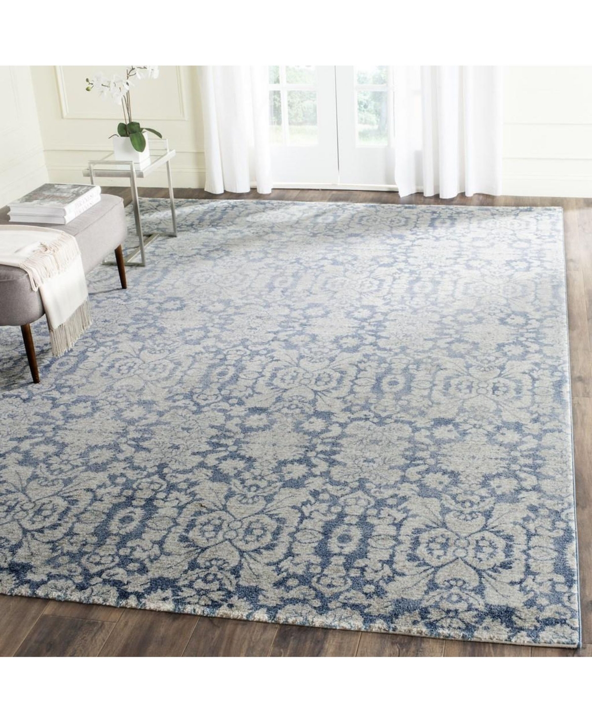 Safavieh Sofia SOF381and Beige Area Rug - Blue/beige