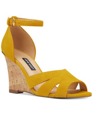 Nine west yellow sandals online