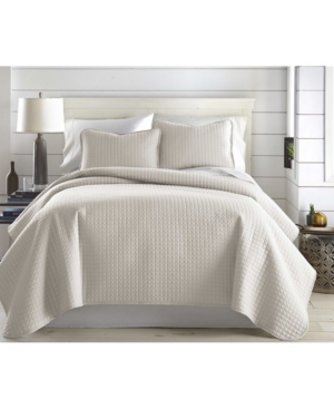 Southshore Fine Linens Oversized Lightweight Quilt and Sham Set Bedding