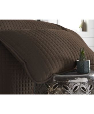 Oversized Lightweight 3-piece Quilt and Sham Set, Full/Queen