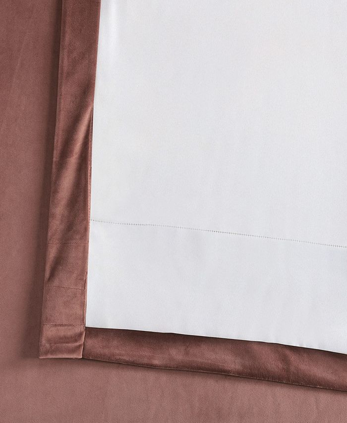 Exclusive Fabrics & Furnishings Heritage Plush Velvet Panel, 50