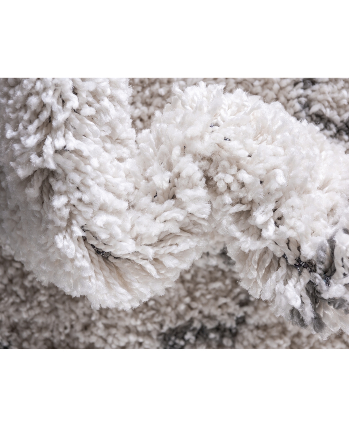 Bayshore Home Fazil Shag Faz5 Area Rug
