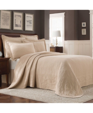 https://slimages.macysassets.com/is/image/MCY/products/4/optimized/14535006_fpx.tif?wid=300&fmt=jpeg&qlt=100