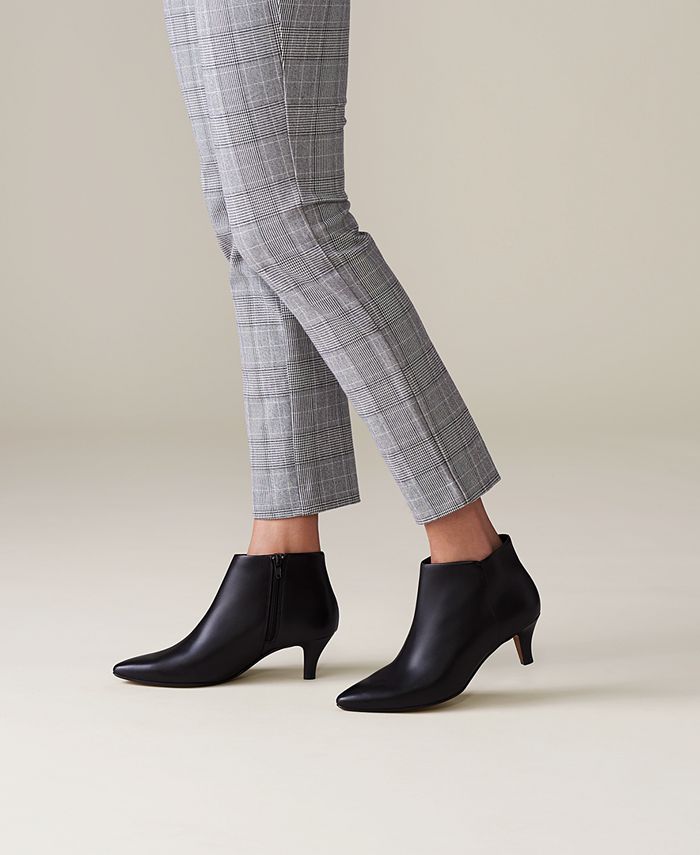 clarks linvale sea suede bootie