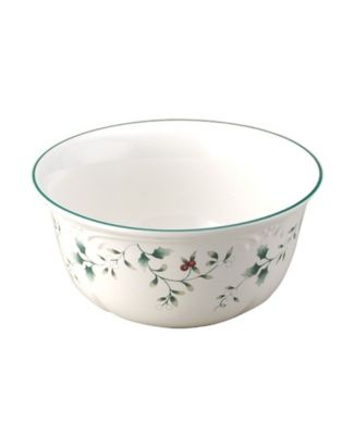Pfaltzgraff - Winterberry Medium Soup-Cereal Bowl