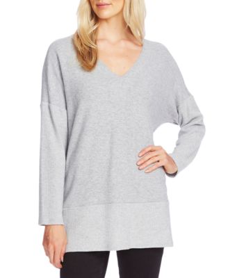 Vince Camuto - Ribbed V-Neck Tunic