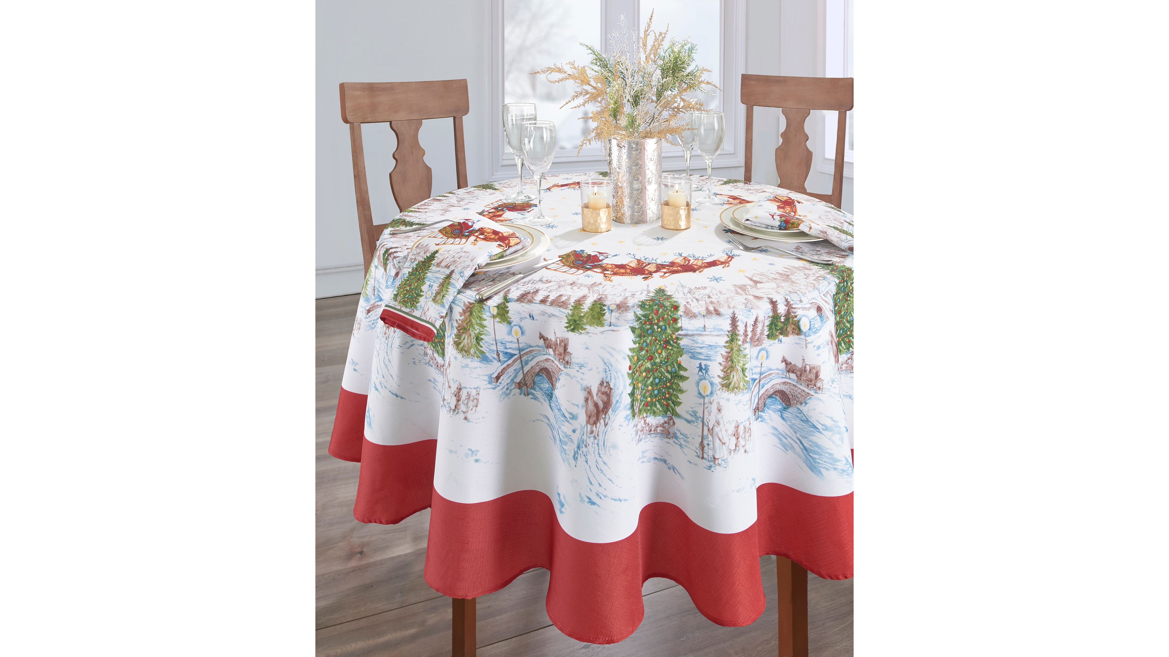Elrene Santa's Snowy Sleighride Tablecloth - 70"
