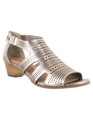 Bella Vita Quinby Wedge Sandals Women's Shoes