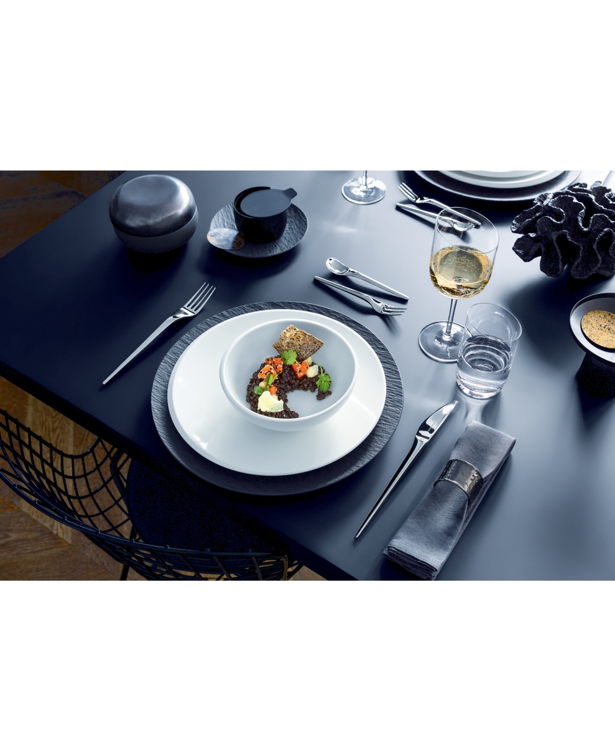 Villeroy and Boch New Moon Round Vegetable Bowl