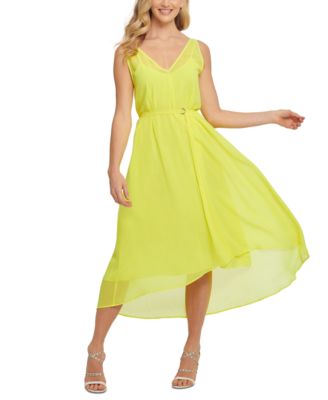 misses yellow dresses
