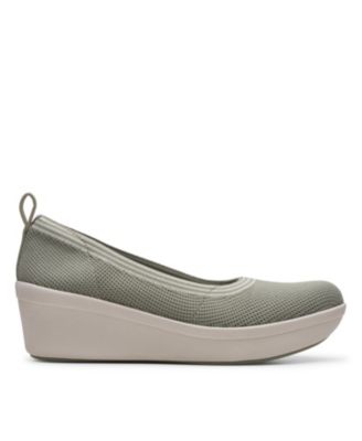 clarks memory foam shoes