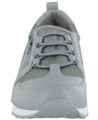 McKinley Women's Slip Resistant Oxfords